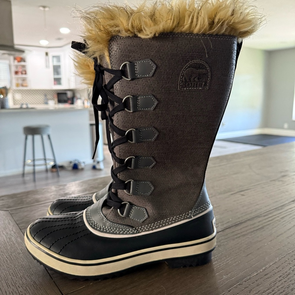 Sorel snow boots